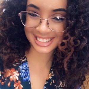 Meet your Posher, Devin